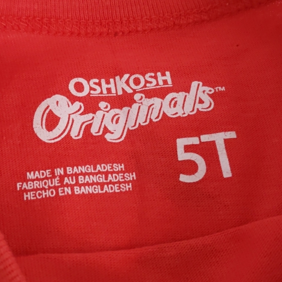 6/$20 Carter's 2 boys Tees - Picture 3 of 6